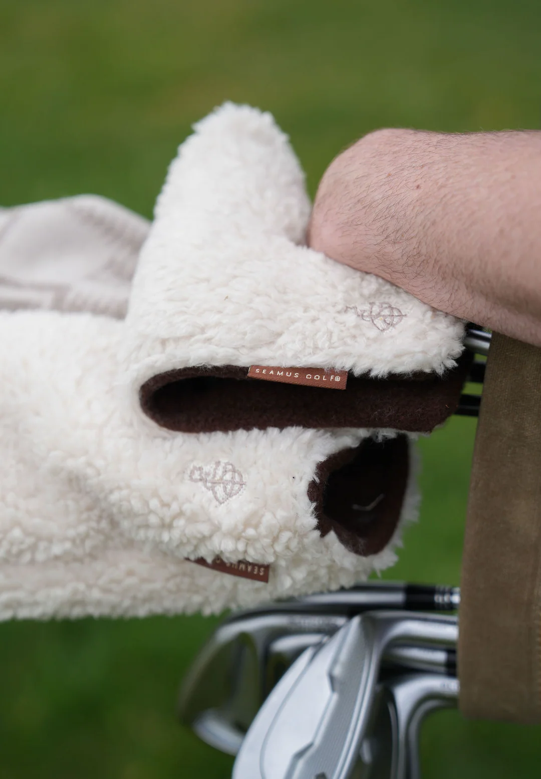 Shearling Blade Putter Cover - Image 6