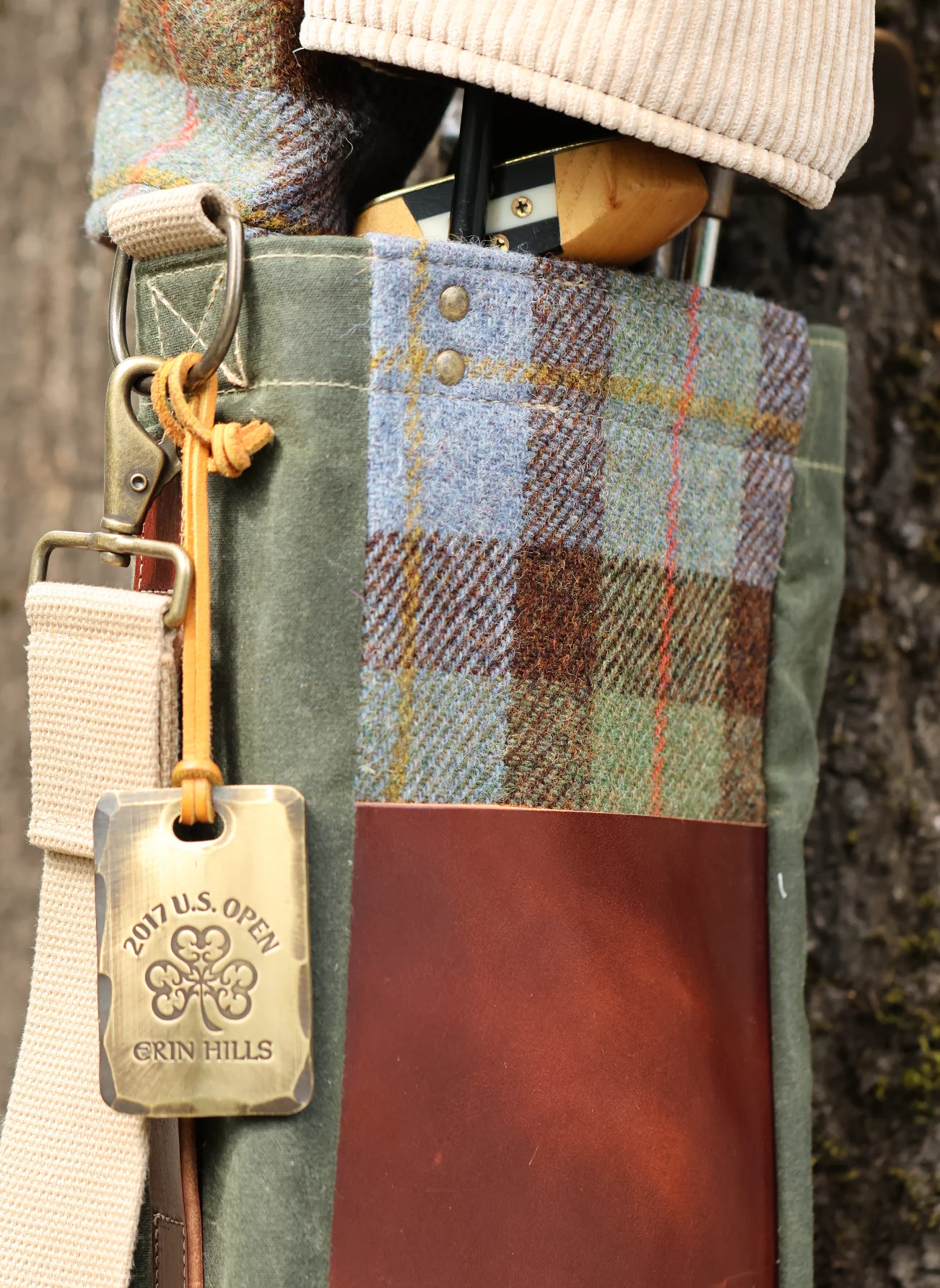 Macleod Check Harris Tweed Sunday Bag - Image 4